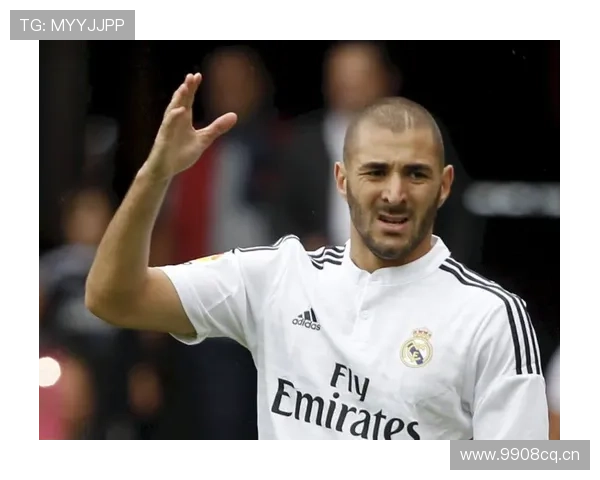 AC米兰内部矛盾加剧：新赛季的战术调整能否化解危机？