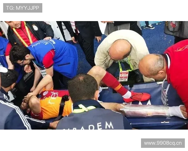 队医入场规则详细拆解：什么情况下允许中断比赛救治球员？